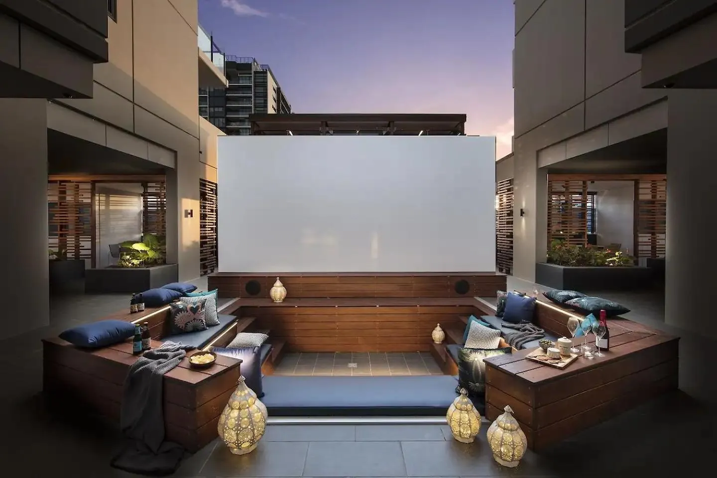 Apartment Stylish Apt And Best Location With King Bed, Pool, Gym Brisbane Australia