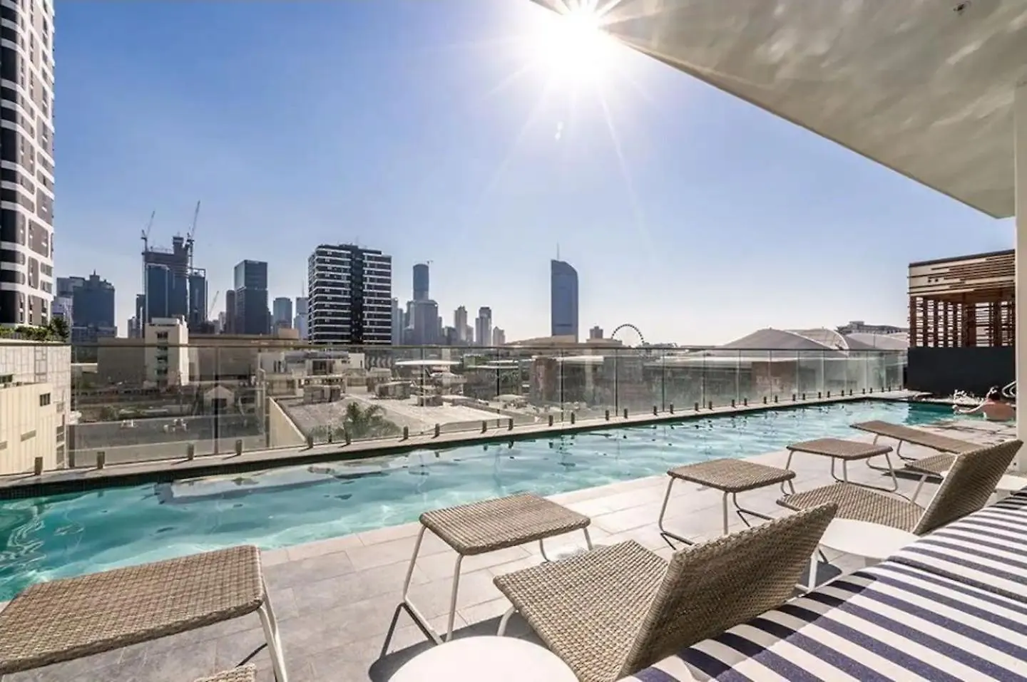 Stylish Apt And Best Location With King Bed, Pool, Gym Brisbane 0*,